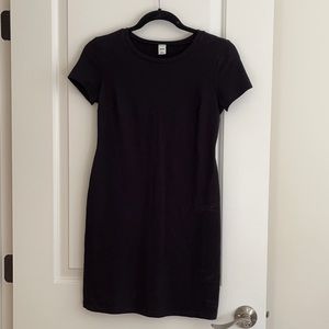 Short sleeve black dress